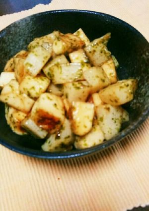 長芋とはんぺんのバター醤油炒め-レシピのメイン写真