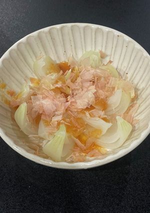 超簡単！新玉まるごとぽん酢と鰹節だけで♡-レシピのメイン写真