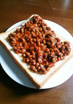 食べるラー油の納豆トースト-レシピのメイン写真