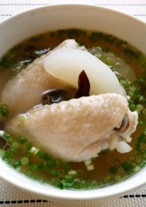 なしと手羽先の薬膳スープ-レシピのメイン写真