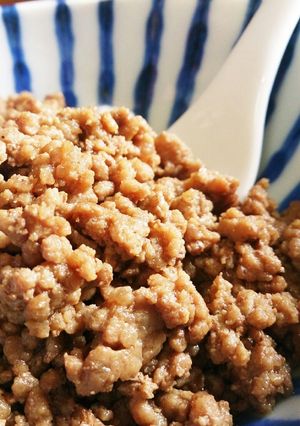 焼き肉のタレで牛豚そぼろ(お握りの具)-レシピのメイン写真