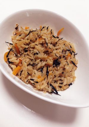 大人も子供も美味しい♡炊き込み御飯-レシピのメイン写真
