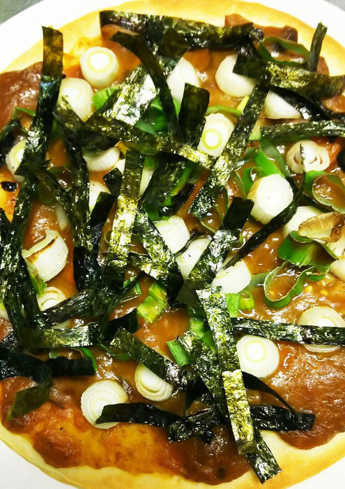 カレーリメイク☆簡単和風ピザ-レシピのメイン写真