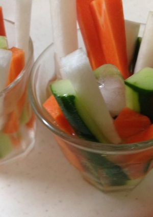野菜スティック♪♪ただ切るだけ～♡-レシピのメイン写真