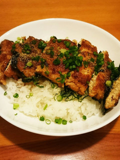 なんちゃって♪うなぎ風蒲焼き丼-レシピのメイン写真