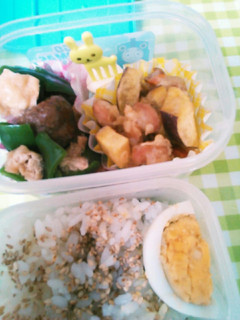 チビ夏の弁当*ミートボール和え-レシピのメイン写真