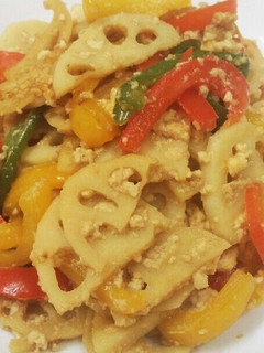 簡単!新蓮根とパプリカの豆腐炒め-レシピのメイン写真