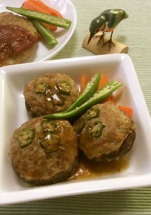 ジャンボ椎茸の肉詰め(ハンバーク)-レシピのメイン写真