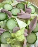 野菜と魚肉ウインナーのサラダ
