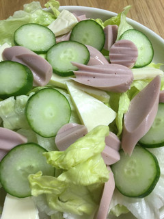 野菜と魚肉ウインナーのサラダ-レシピのメイン写真