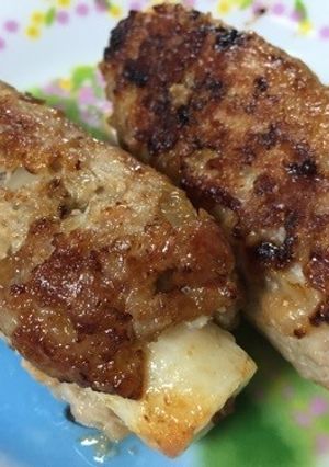 ハンバーグに包まれた竹輪さん-レシピのメイン写真