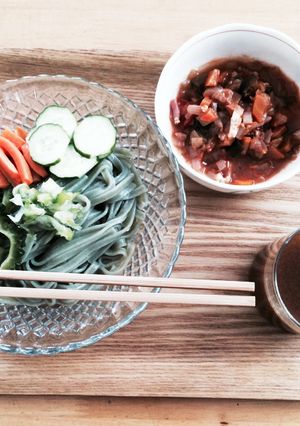 ざる蕎麦にカレーつけダレで夏をのりきる！-レシピのメイン写真