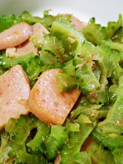 旨~い☆ゴーヤと魚肉ソーセージ炒め-レシピのメイン写真