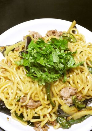 パクチー香る中華風味の青唐辛子焼きそば-レシピのメイン写真