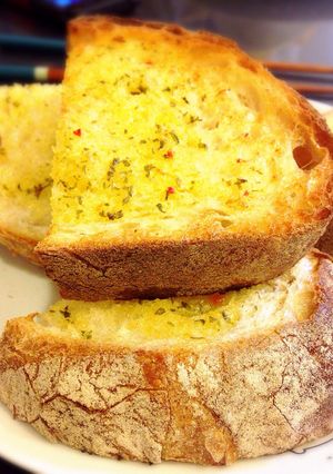塗るだけガーリックトースト-レシピのメイン写真