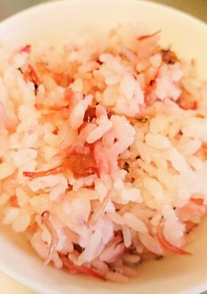 ちりめんじゃこと梅ご飯-レシピのメイン写真