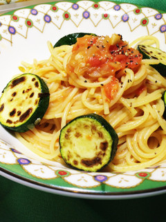 夏野菜☆ズッキーニとトマトのパスタ♪-レシピのメイン写真