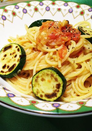夏野菜☆ズッキーニとトマトのパスタ♪-レシピのメイン写真