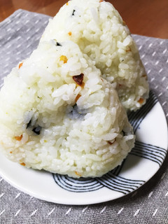 お茶漬け味のおにぎり-レシピのメイン写真