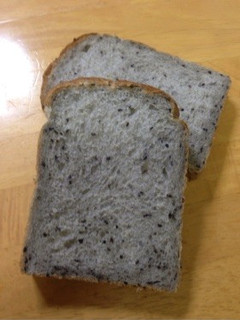 ゴマ入りイギリスパン-レシピのメイン写真