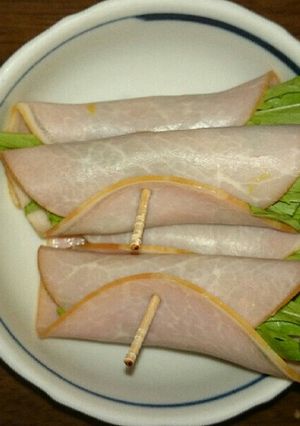 水菜と梅のさっぱりハムロール-レシピのメイン写真