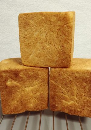 手ごねでも超簡単‼︎ミニキューブのパン-レシピのメイン写真
