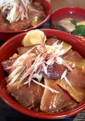 戻り鰹で漬けちらし寿司-レシピのメイン写真