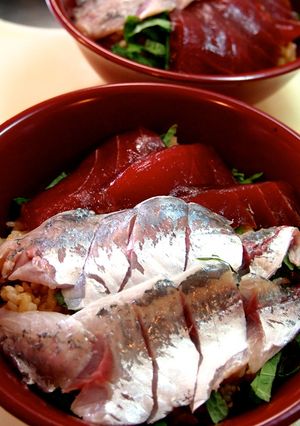 鹿児島の釣り鯵と大間の鮪でちらし寿司-レシピのメイン写真