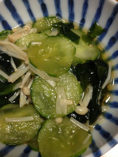 胡瓜とわかめとえのきの麺つゆ浸し-レシピのメイン写真
