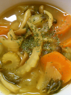 簡単! セロリと 野菜の カレースープ♪-レシピのメイン写真