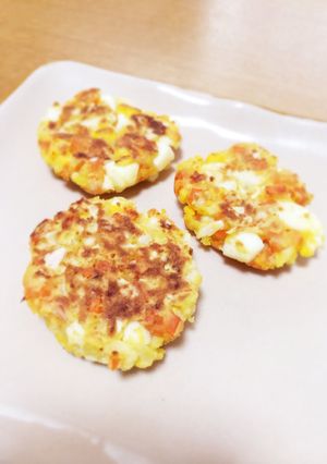 離乳食＊野菜も食べれるゆでたまごのおやき-レシピのメイン写真