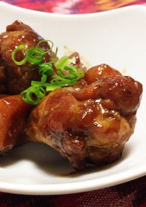 ウマすぎ！鶏手羽元とジャガイモの甘辛煮-レシピのメイン写真