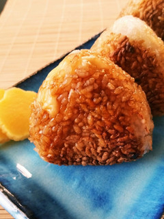 我が家のチーズ入り焼おにぎり-レシピのメイン写真