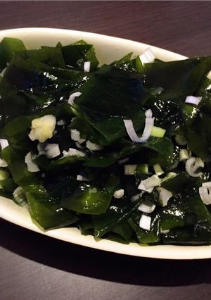 魚市場で習った生わかめの食べ方♡-レシピのメイン写真