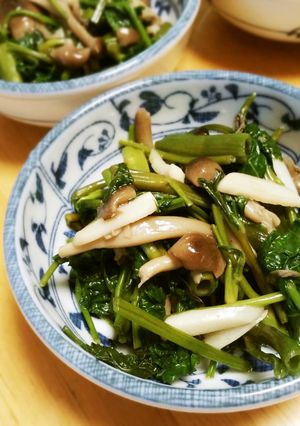 ニンニク香る☆空芯菜とシメジ炒め-レシピのメイン写真