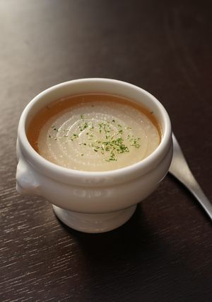 あったかいんだからぁ♡ オニオンスープ-レシピのメイン写真