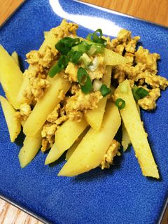 簡単!電子レンジでじゃがいものカレー炒め-レシピのメイン写真