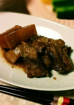 圧力鍋で♪豚軟骨と大根のビール煮-レシピのメイン写真