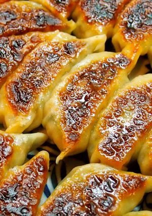 鶏油で極旨！黒豚を使ってシンプル餃子-レシピのメイン写真