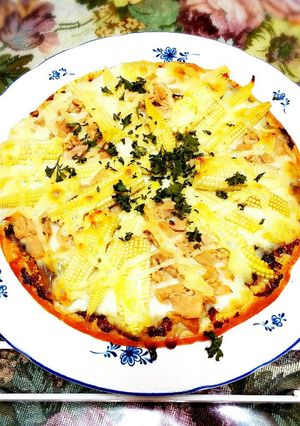 大絶賛のヤングコーンとツナ焼カレーピザ-レシピのメイン写真
