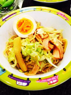 〈リメイク〉ラーメンの材料de焼きそば♪-レシピのメイン写真