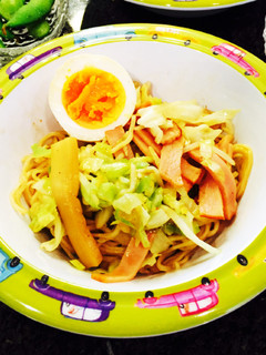 〈リメイク〉ラーメンの材料de焼きそば♪-レシピのメイン写真