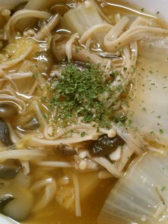 簡単!白菜 きのこの コンソメ醤油煮込み-レシピのメイン写真