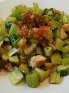 セロリと胡瓜と鶏肉の味噌炒め-レシピのメイン写真