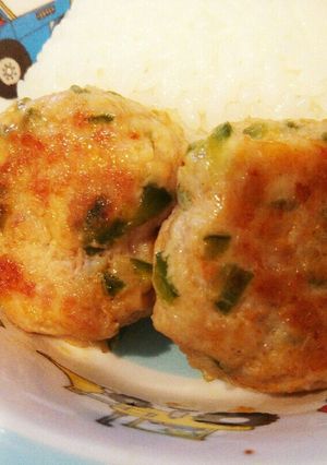 簡単過ぎる幼児食♪ふんわ～りハンバーグ♪-レシピのメイン写真
