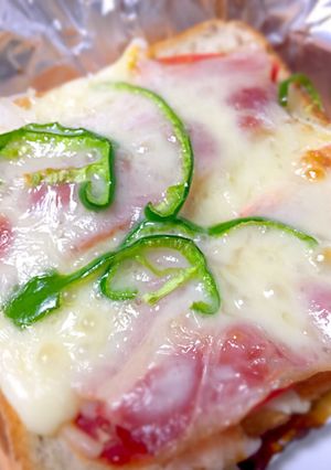 ピッザトースト焼けたかなっ-レシピのメイン写真