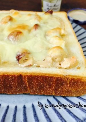 胡麻とナッツのハニーチーズトースト-レシピのメイン写真