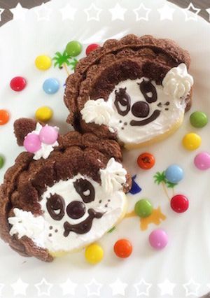 市販のロールケーキで簡単モンチッチケーキ-レシピのメイン写真