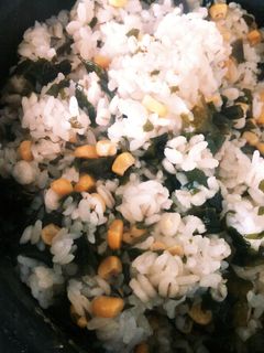 コーンとわかめご飯♪-レシピのメイン写真