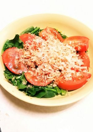 ほうれん草トマトおかかめんつゆサラダ-レシピのメイン写真